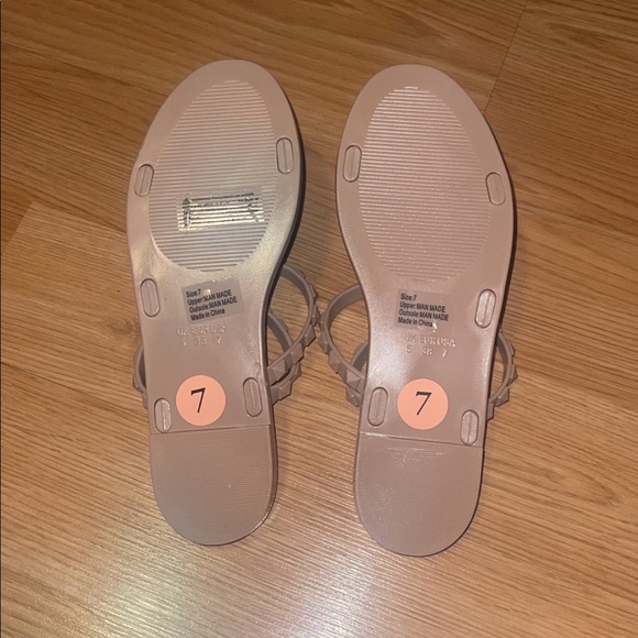 Nerve worn! Cute boho sandals ! - Picture 2 of 2